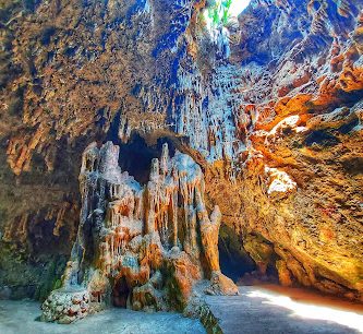 Gruta de las Candelas