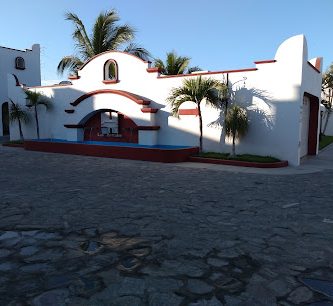 Los Portales Hotel & Motel