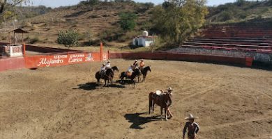 Lienzo Charro el Estribo