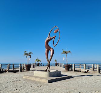 Estatua &apos;La Loca de San Blas&apos;