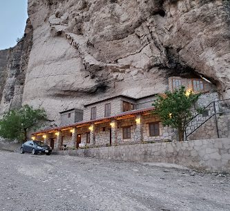 HOTEL CAVERNAS RISOCHI