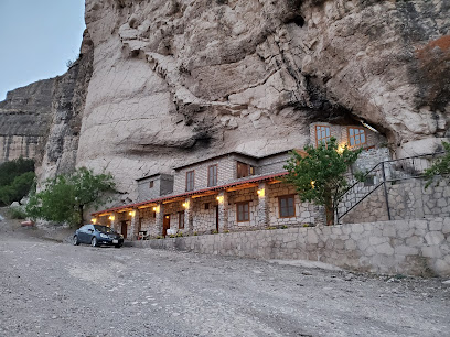 HOTEL CAVERNAS RISOCHI