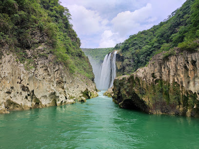 Cascada de Tamul