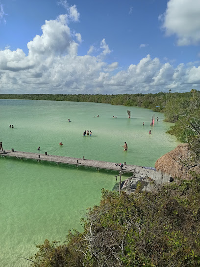 Laguna de Kaan Luum