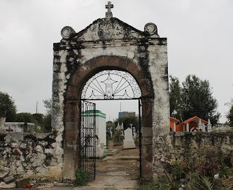 Panteón de Santa Catarina Ayometla