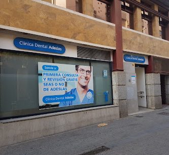 Clínica Dental Adeslas